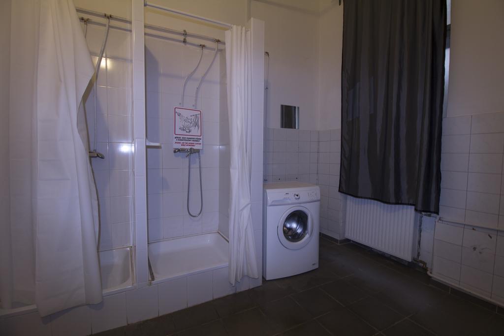 Dbc Hostel Budapest Exterior photo